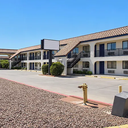Days Inn By Wyndham Kingman East