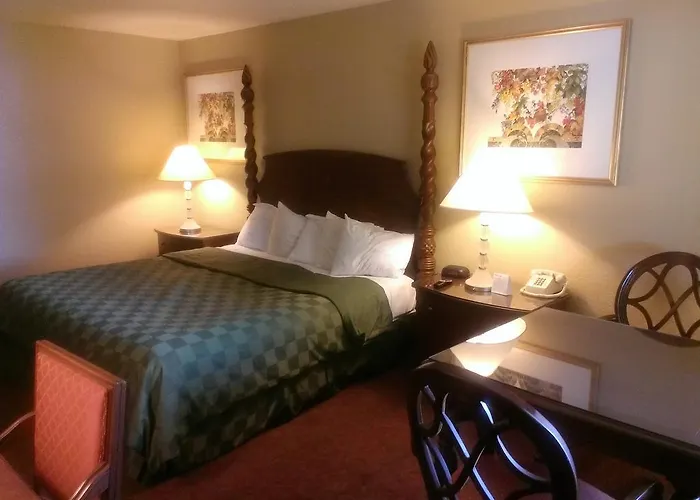 Days By Wyndham East 2* Kingman