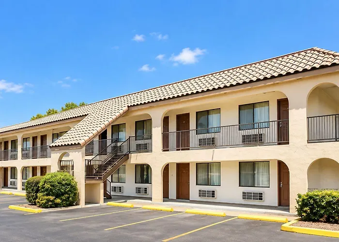 Days By Wyndham East 2* Kingman