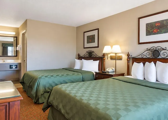 Days By Wyndham East Kingman