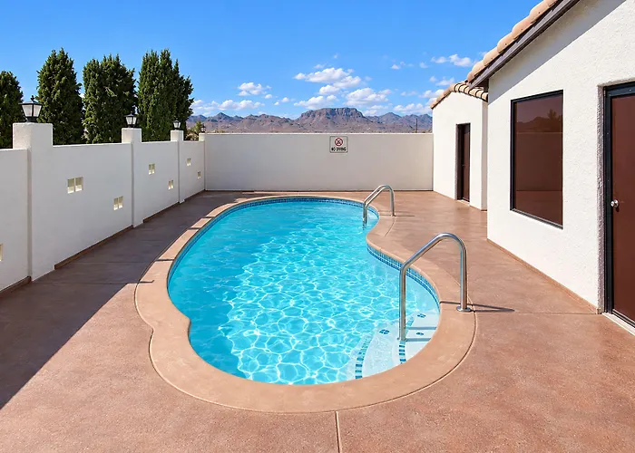 Days By Wyndham East Motel Kingman