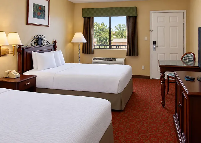 Days By Wyndham East Motel 2*